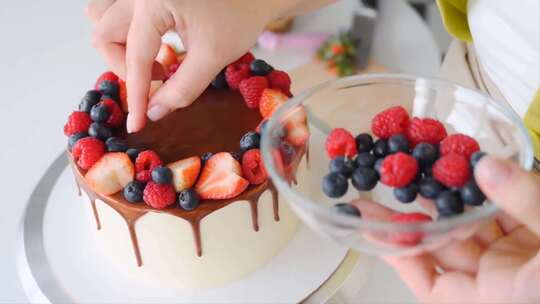 蓝莓蛋糕 制作蓝莓蛋糕 蓝莓 蓝莓吐司