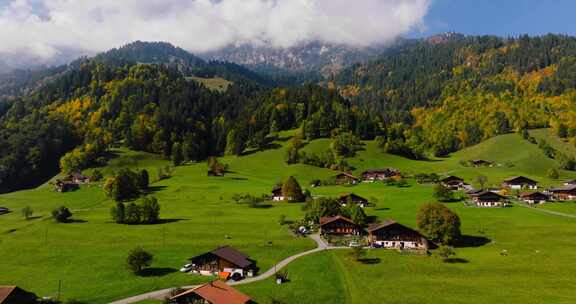 鸟瞰美丽的瑞士自然和瑞士村庄