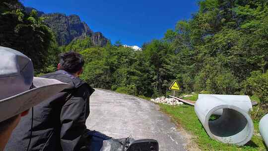 沙滩车自驾贡嘎山区磨西镇燕子沟旅游区