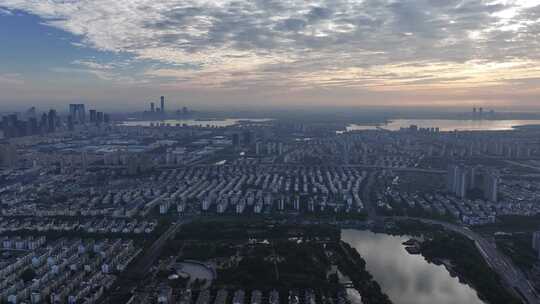 苏州古运河古城墙蛇门晨曦（航拍视频）