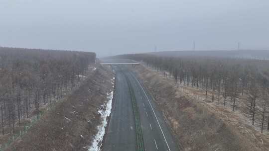 春天春雪大兴安岭林区道路