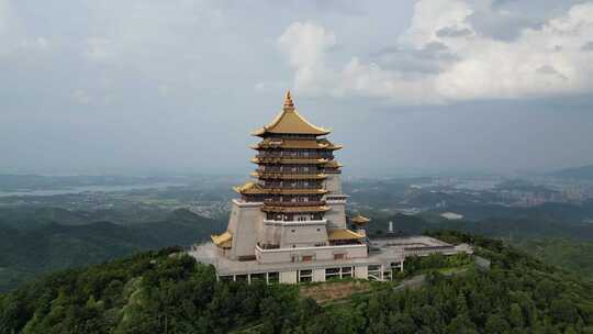 航拍湖北黄石东方山风景区东昌阁