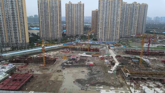 上海建筑工地暴雨建筑工地积水4K航拍视频素材模板下载