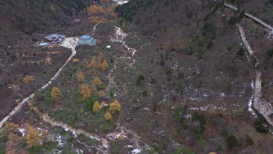 航拍四川九寨沟黄龙景区争艳池映月池迎宾池