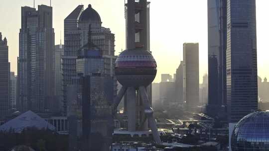 航拍上海陆家嘴建筑特写日出丁达尔效应