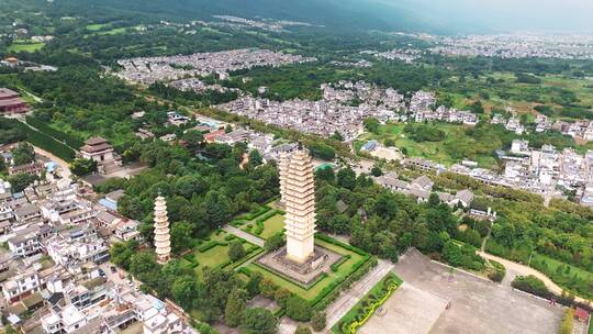 云南大理崇圣寺三塔壮观航拍风景视频素材模板下载