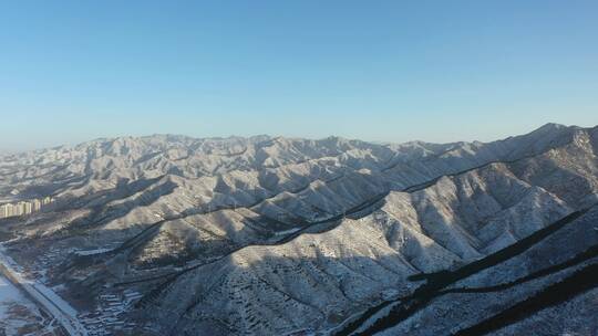 乡村雪景航拍 北方农村  土地