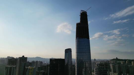 重庆渝中地标建筑航拍：陆海国际中心