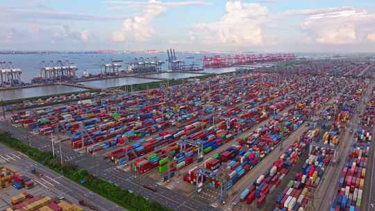 航拍上海集装箱外高桥码头进出口贸易港口