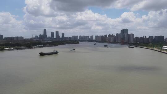 上海黄浦江货船4K航拍原素材