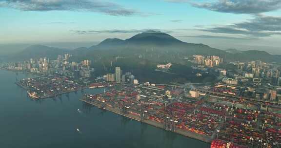 深圳盐田港清晨航拍港口大景