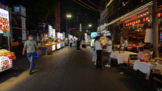 广西南宁中山路美食街夜市烧烤摊夜生活街景