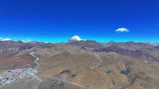 西藏阿里地区冈仁波齐神山雪山高空航拍