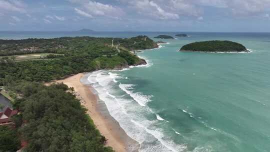 航拍泰国普吉岛拉威奈汉海滩夏季海滨风光