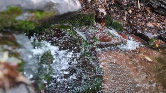 水 水流 小溪 流水 水滴 山区  岩石