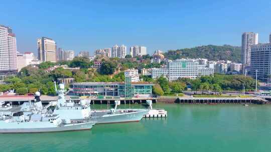 厦门思明区鹭江道鼓浪屿海岸线航拍海边风景