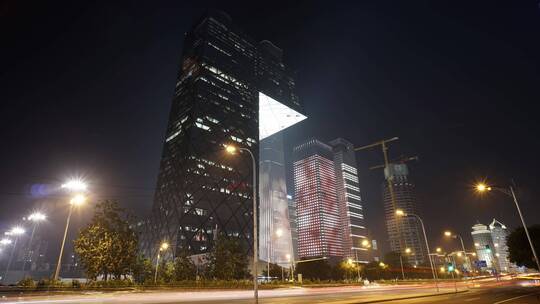 北京央视大楼夜景车流