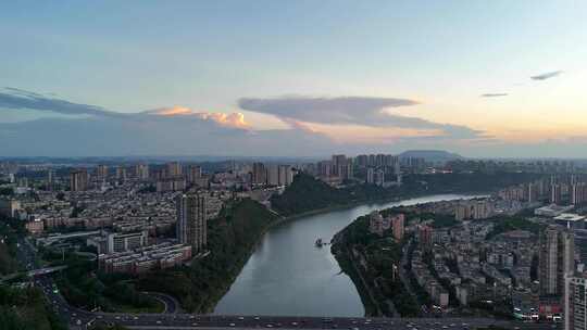 城市高空俯瞰河流及两岸建筑泸州城市建设