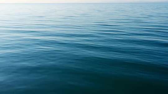 平静海面自然景观