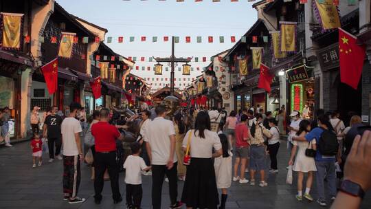 杭州吴山河坊街景区步行街