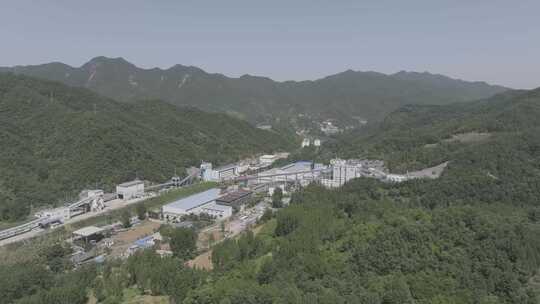 采矿挖矿运矿矿山开采 露天矿 灰度