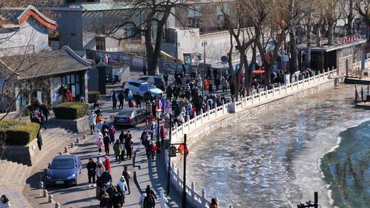 北京冬天什刹海街道