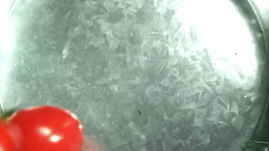 圣女果 小番茄入水视频素材模板下载