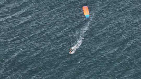 平潭岛滑翔伞冲浪运动