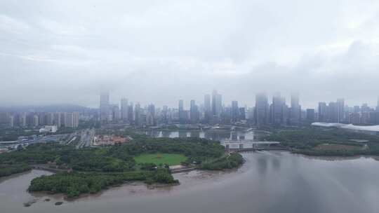 雨后云雾中的深圳南山后海航拍