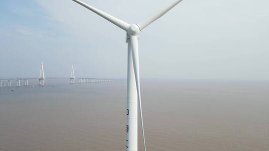嘉兴海盐县港区杭州湾跨海周边风力4K航拍