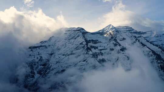 Wasatch山脉，云，雪，天空