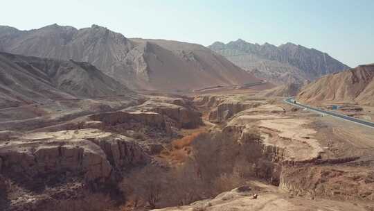 鄯善县吐峪沟大峡谷、火焰山