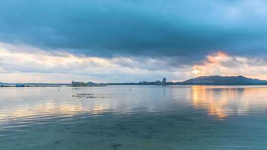 海南三亚陵水海上日出朝霞延时