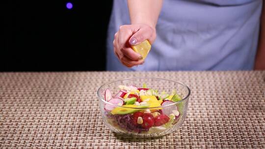 自制健康沙拉酱制作沙拉视频素材模板下载