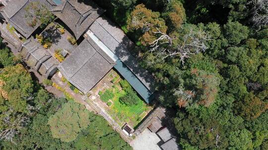 寺院视频隐藏林中寺院俯拍近景巍山文昌宫.