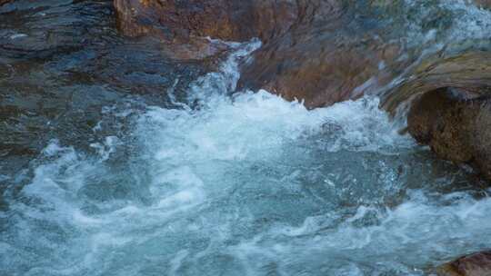 溪流水流水花水源