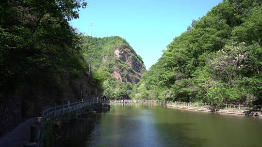 洛阳龙潭大峡谷旅游生态森林河流景点