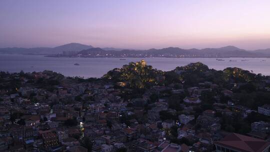 4K厦门鼓浪屿日光岩鹭江道夜景城市航拍