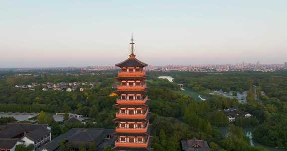 江苏省扬州市瘦西湖大明寺夕阳风光航拍素材