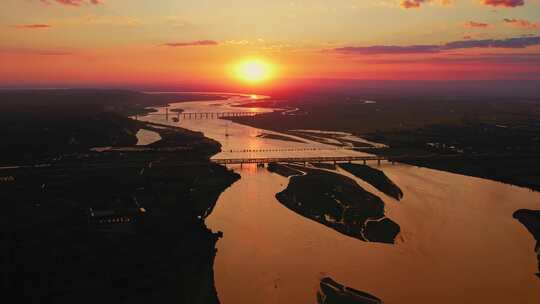 航拍黄河日出夕阳母亲河日落水面大河