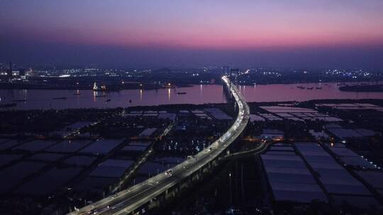 广州市南沙大桥城市交通夜景