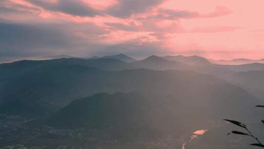 皖南山区的清晨