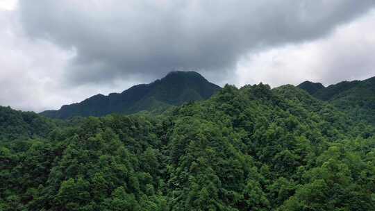 湖北利川星斗山主峰雨后航拍美景