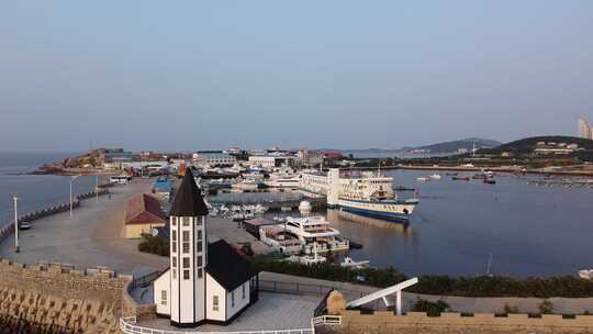 航拍山东沿海城市海岸线大海风光