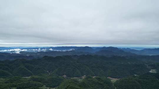 广元龙神阁及望远山绵延群山秀丽中华