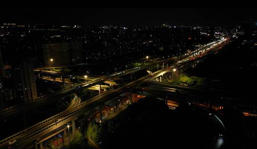 航拍夜景城市车流