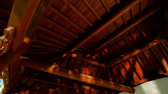 传统古建筑屋顶房梁木结构视频素材模板下载