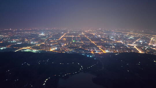 成都龙泉山俯瞰成都夜景