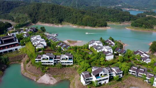 航拍千岛湖风光和村庄