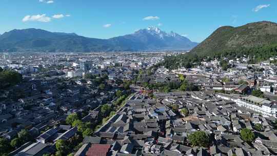 丽江玉龙雪山远景航拍